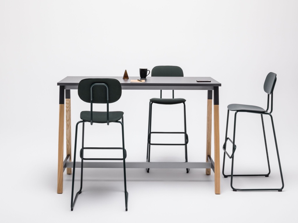 Mese de discutii inalte office