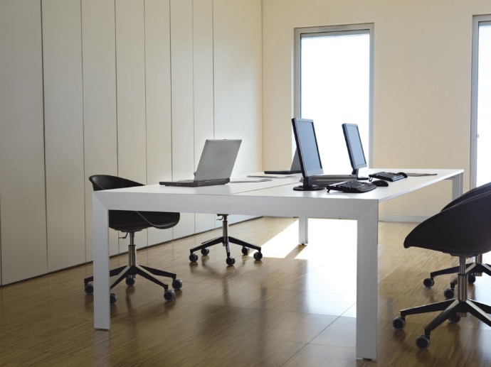 Mese de conferinta MATRIX