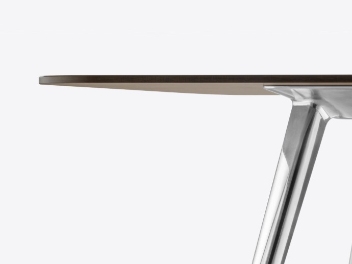 Masa de conferinta RIZZ